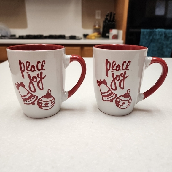 Other - Peace and Joy holiday cups